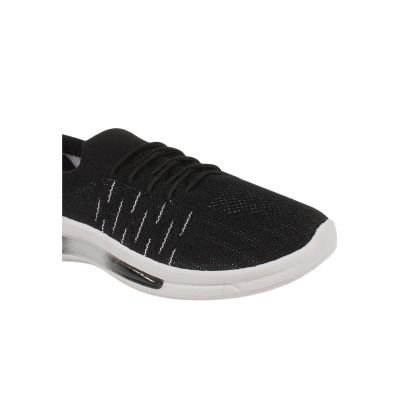 woman-kniting -shoes-9